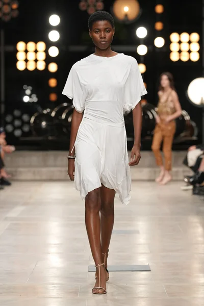 Look 40